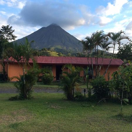 Отель Cabinas Los Guayabos Ла Фортуна Экстерьер фото